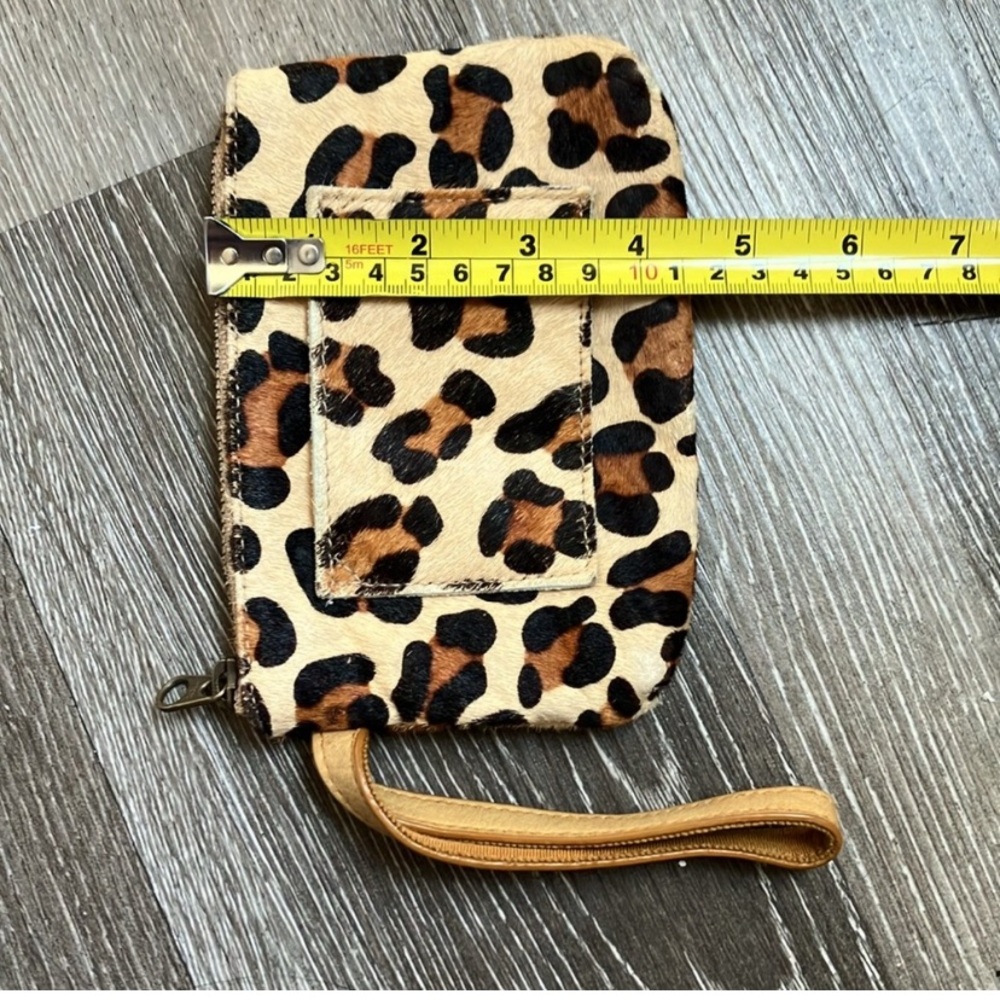 J Crew Leopard Print Wristlet Clutch❤️ - Picture 7 of 8
